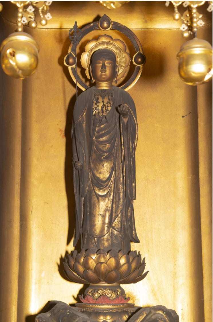 金色の地蔵菩薩立像